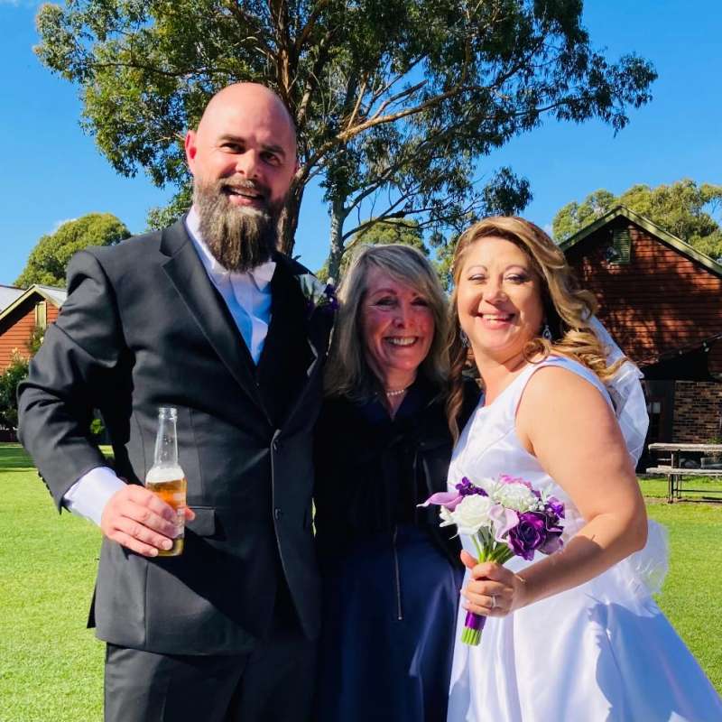 Analia & Chris at thier Gledswood Winery Wedding!